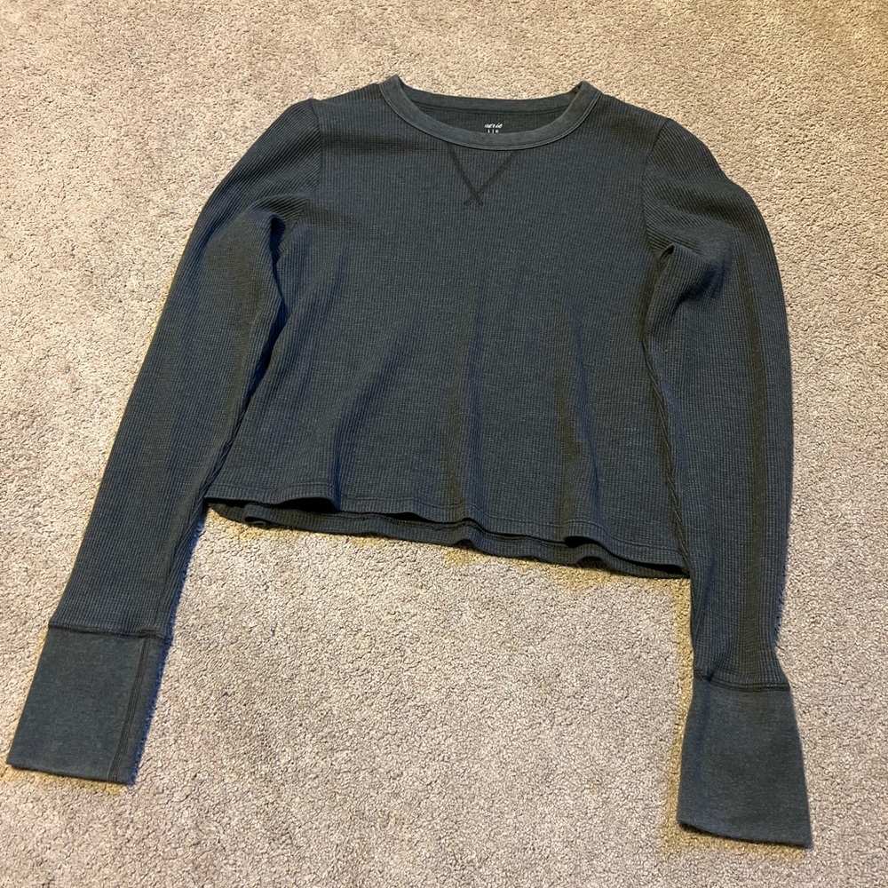Aerie washed black crop Long Sleeve Top